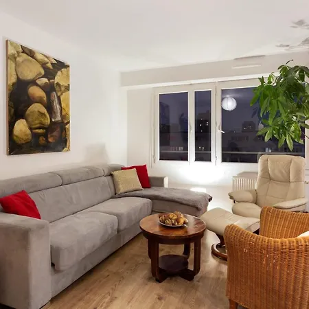 Apartment Wonderful 2 Bdr Apt In Place Souham By Guestready *